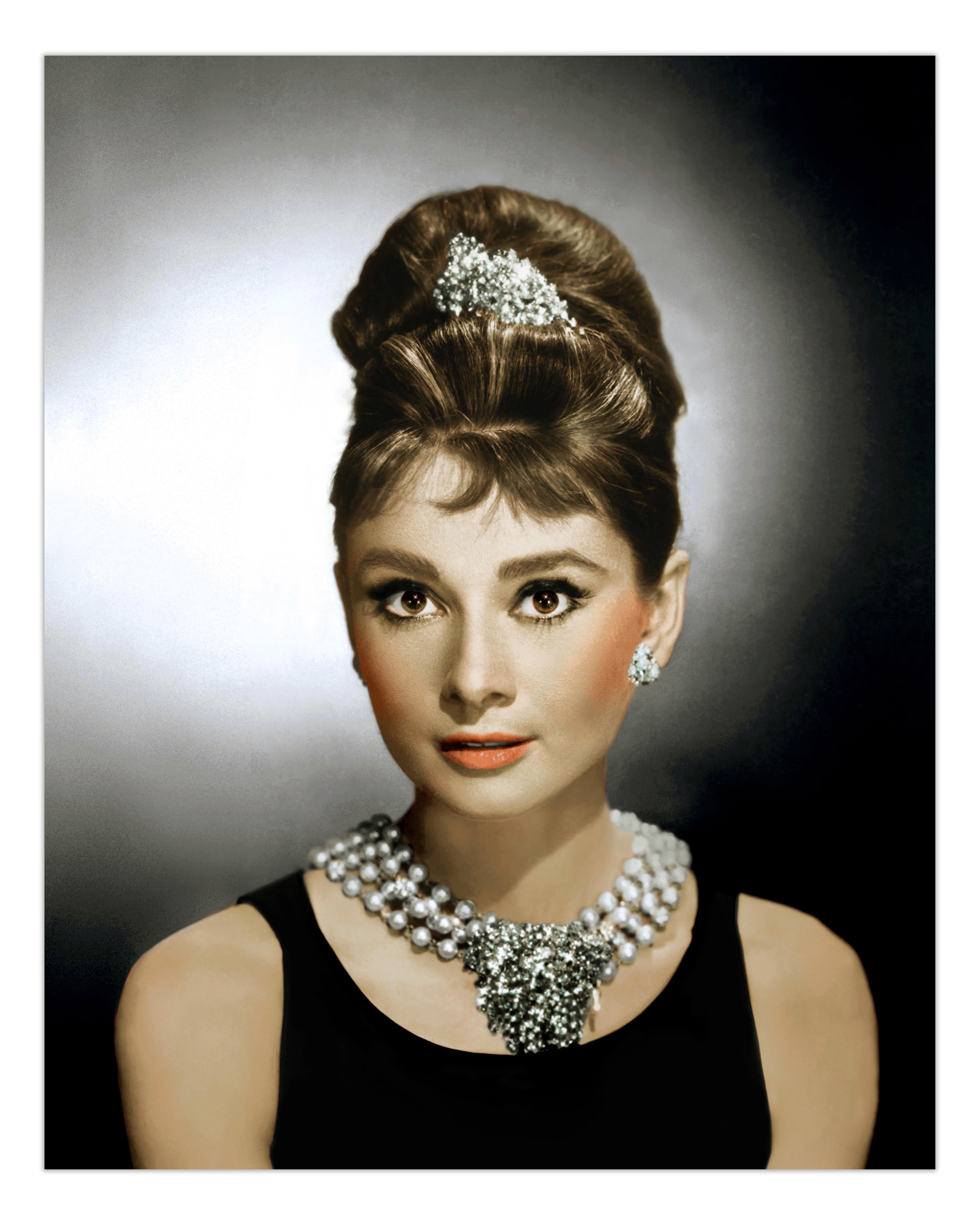 High-impact audrey hepburn print from tiffany’s for chic decor