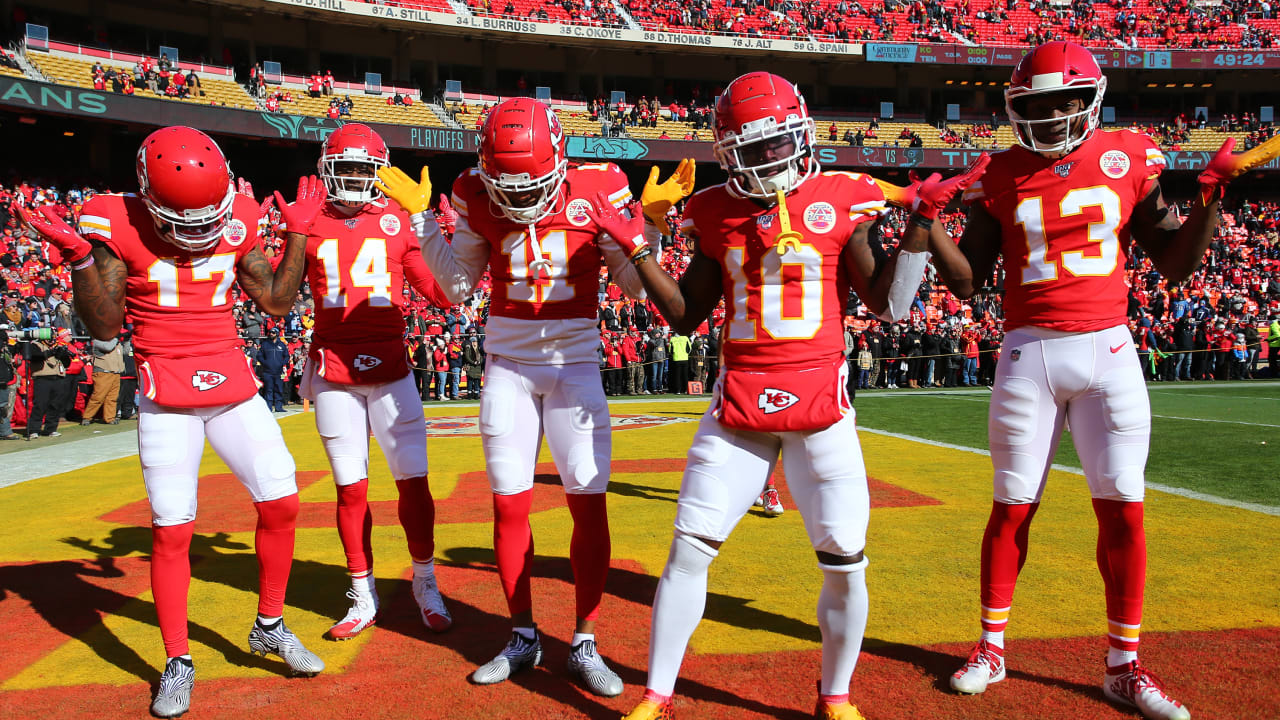 999+ memorable moments captured in a chiefs group picture gallery