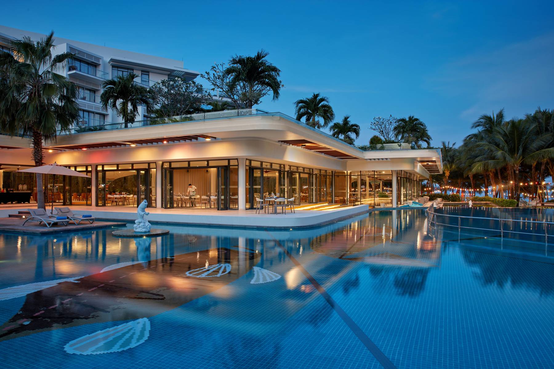 Clubhouse images that radiate energy and excitement for all enthusiasts
