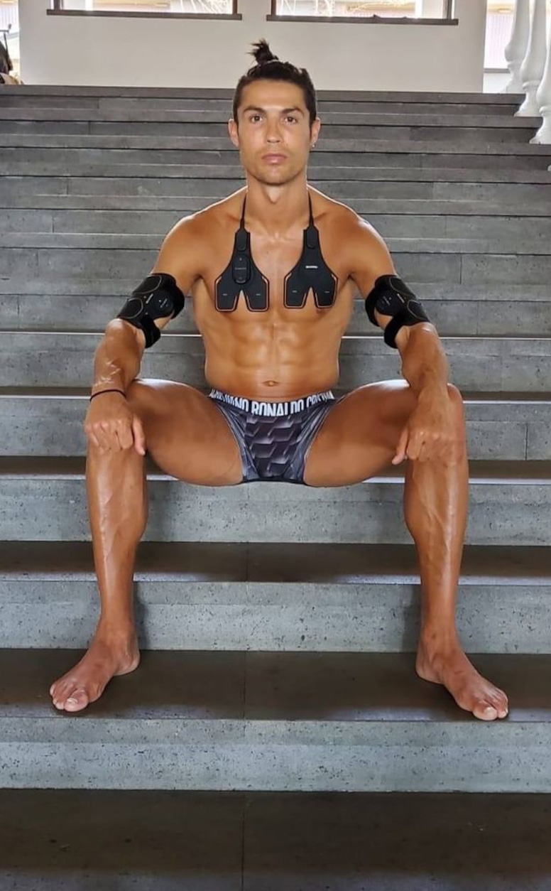 Cristiano ronaldo hot pics showcasing legendary moments in sports