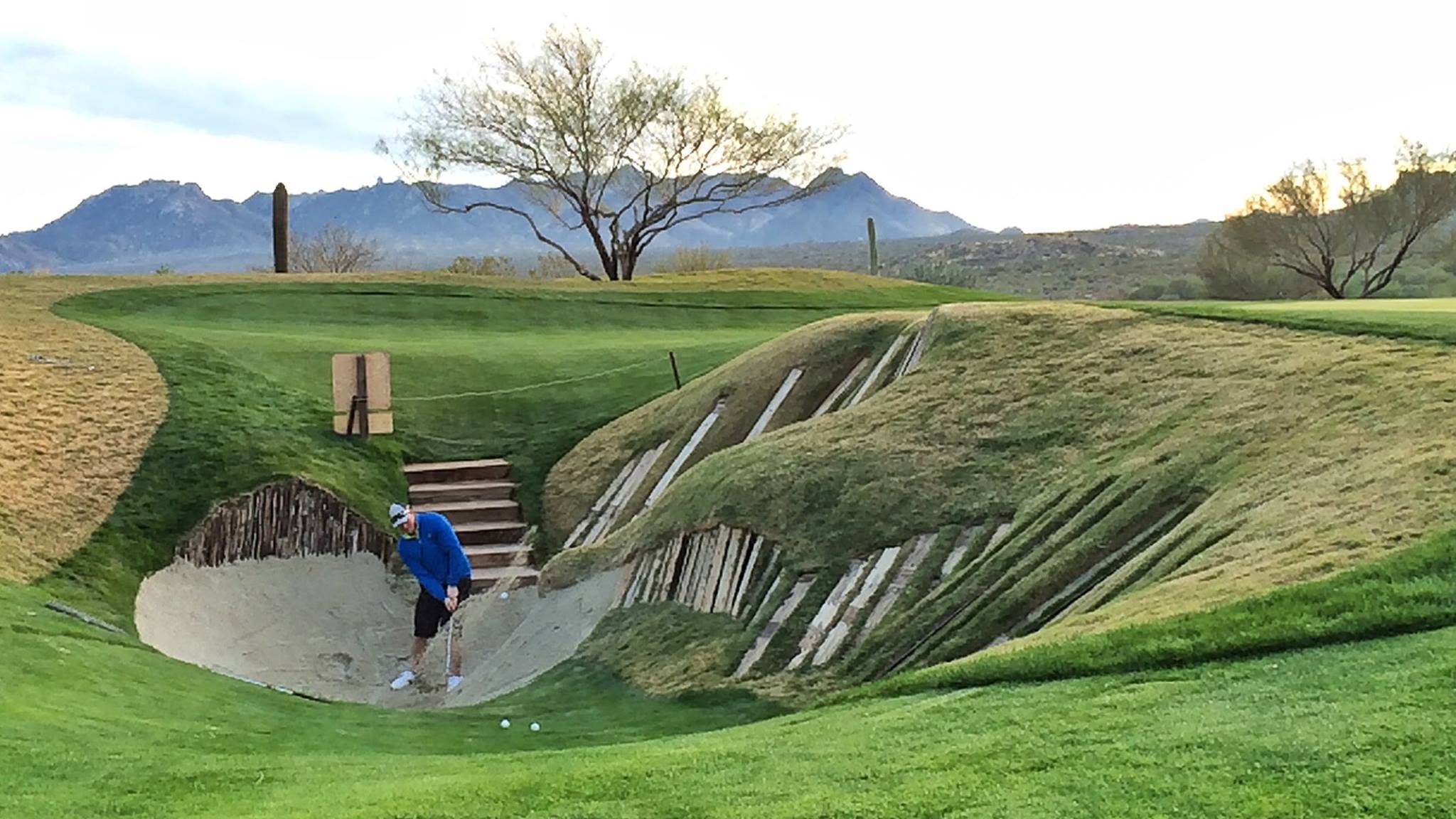Famous golf holes wallpaper for a luxurious touch to your decor