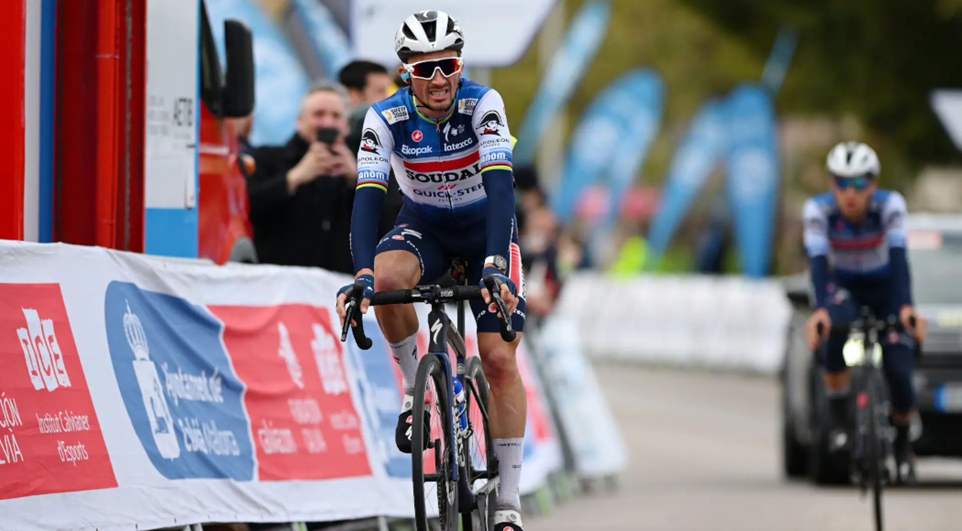 Julian alaphilippe tour de france 2023 committed to greatness