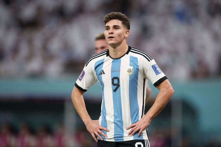 Julian alvarez messi powerful duo inspiring football fans worldwide