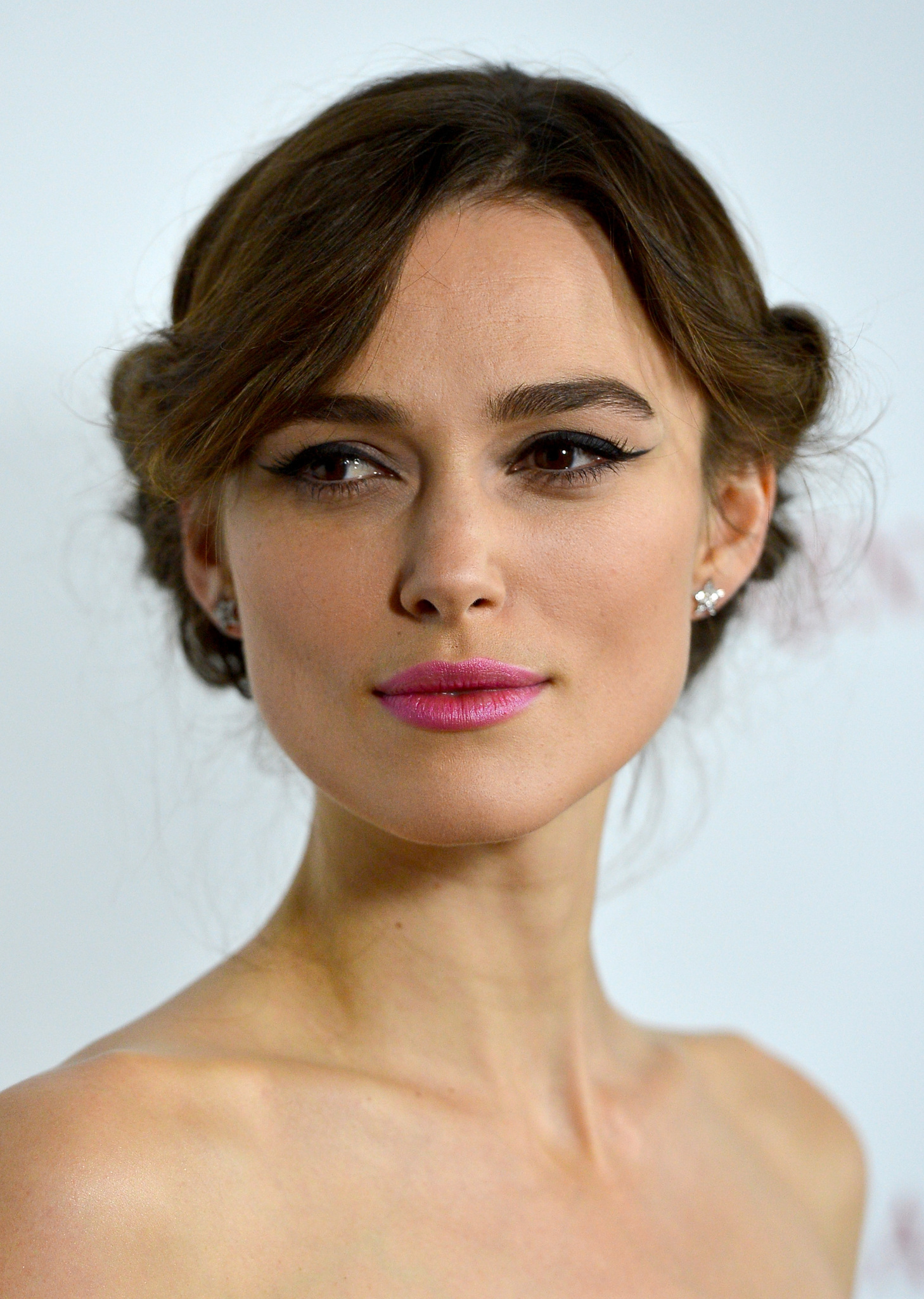 Mighty keira knightley pics capturing her beauty and elegance superbly