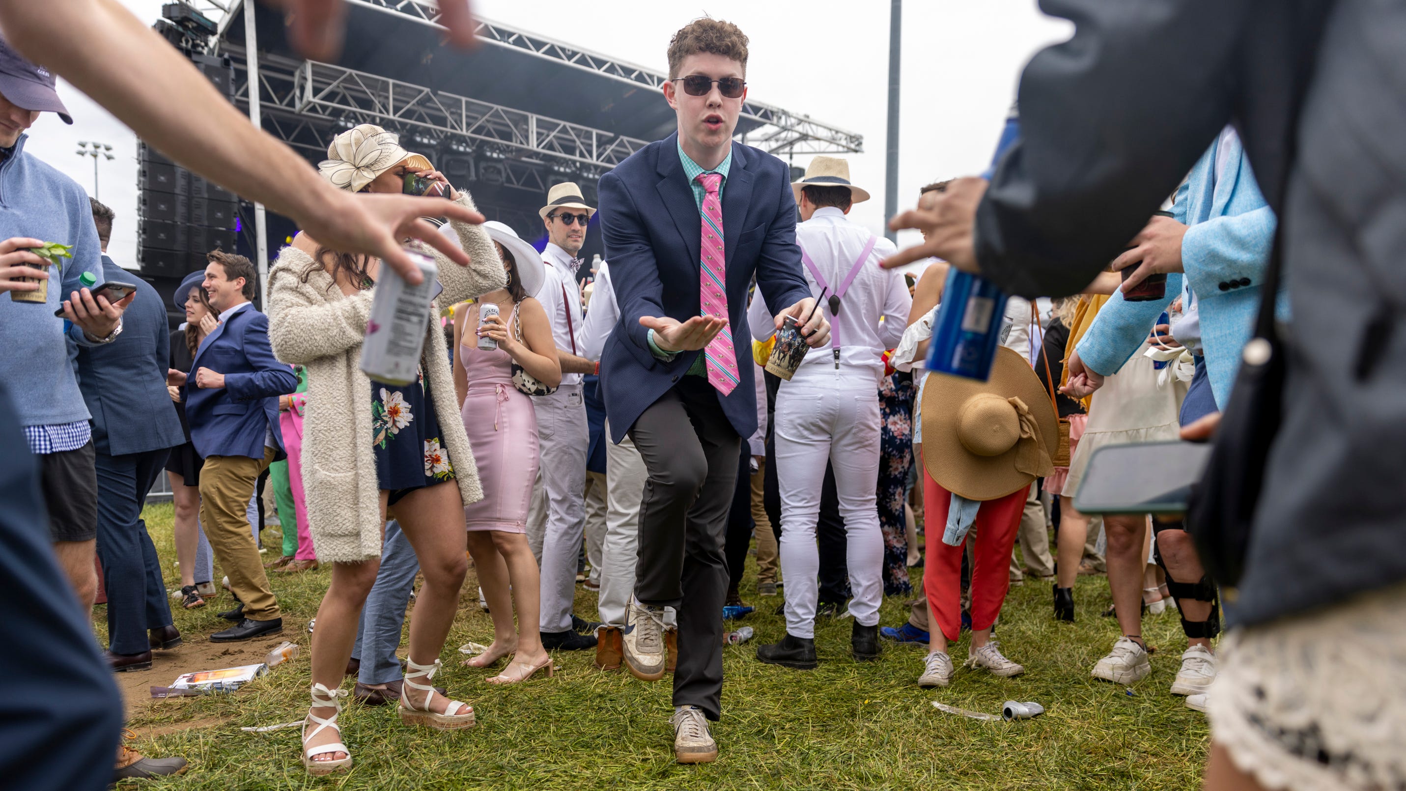 Passionate moments captured in kentucky derby infield pictures