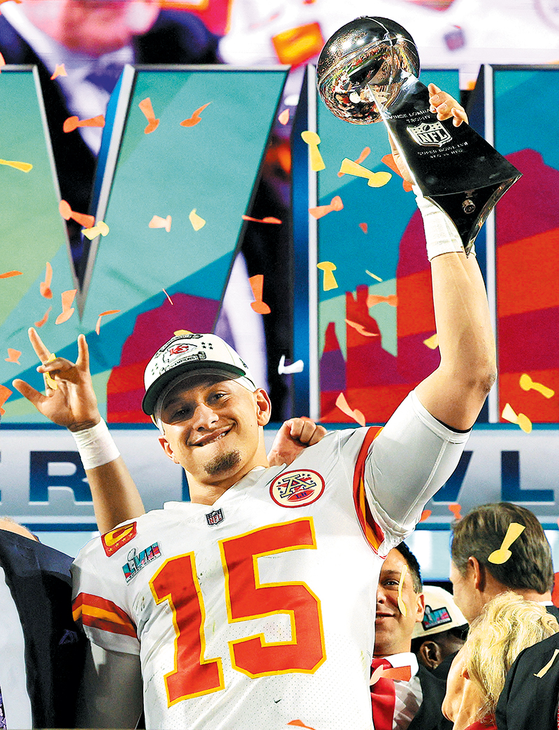 Record-breaking mahomes leads the charge for the lombardi trophy