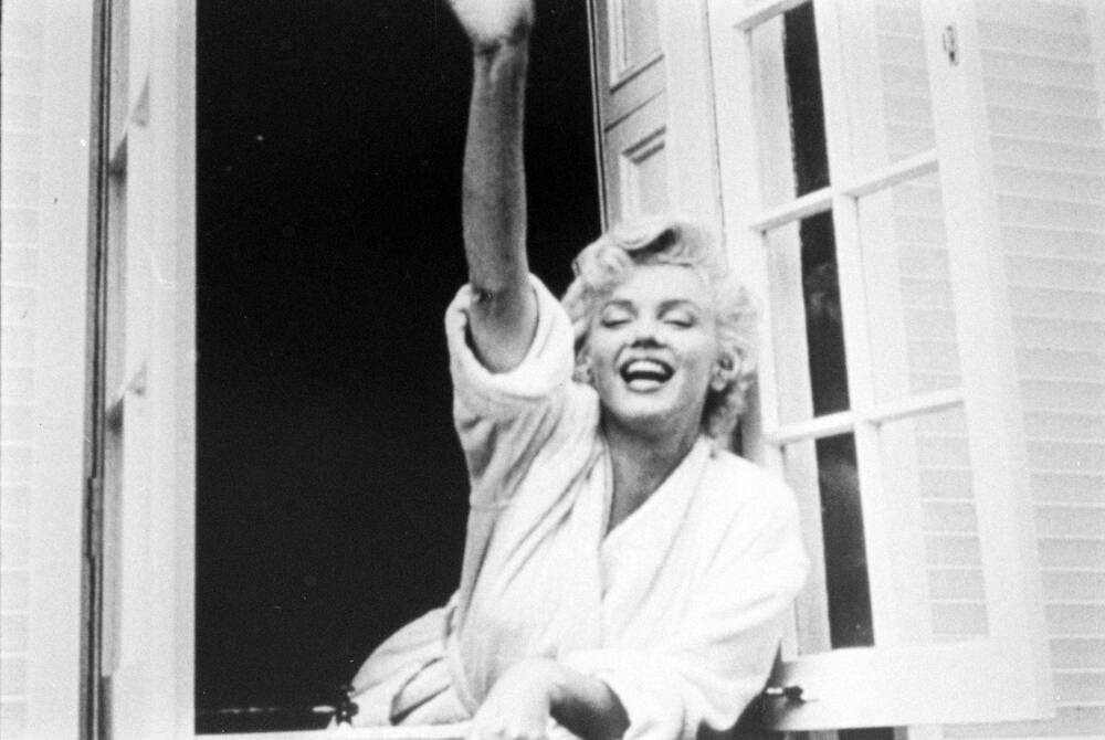 Marilyn monroe window offers a robust glimpse into her life