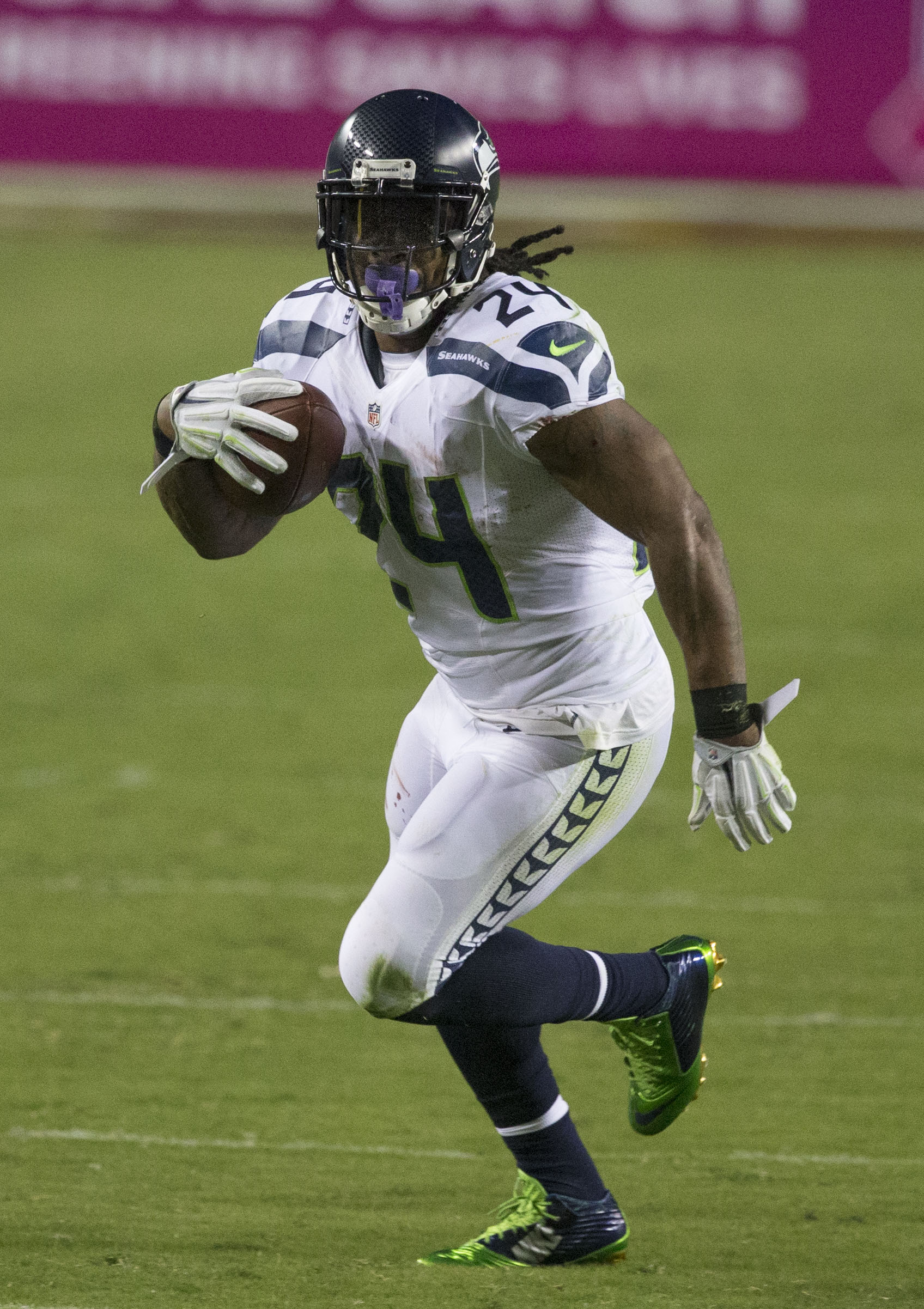 Marshawn lynch images capture fast-paced moments of pure energy