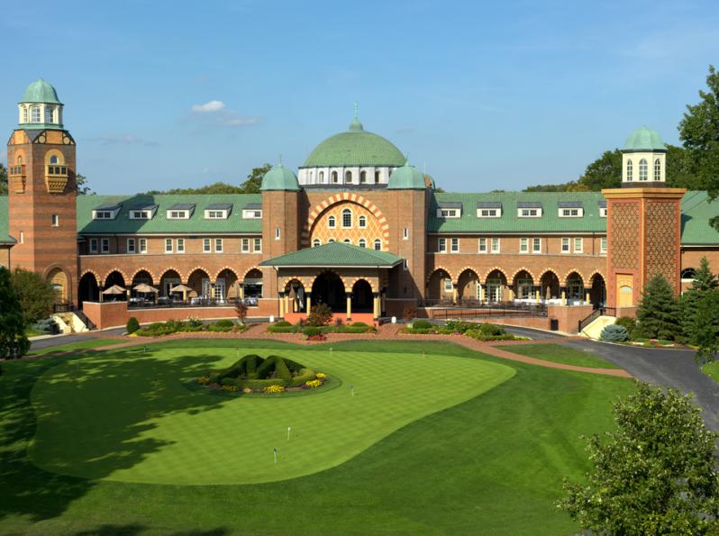 Medinah country club cost and fast-paced golf experiences await you