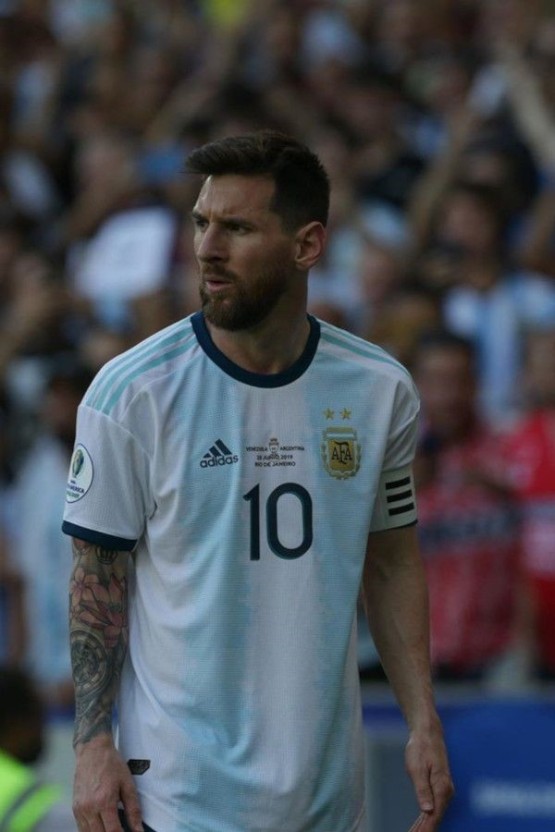 Collaborative moments showcasing messi’s brilliance in 2019 football