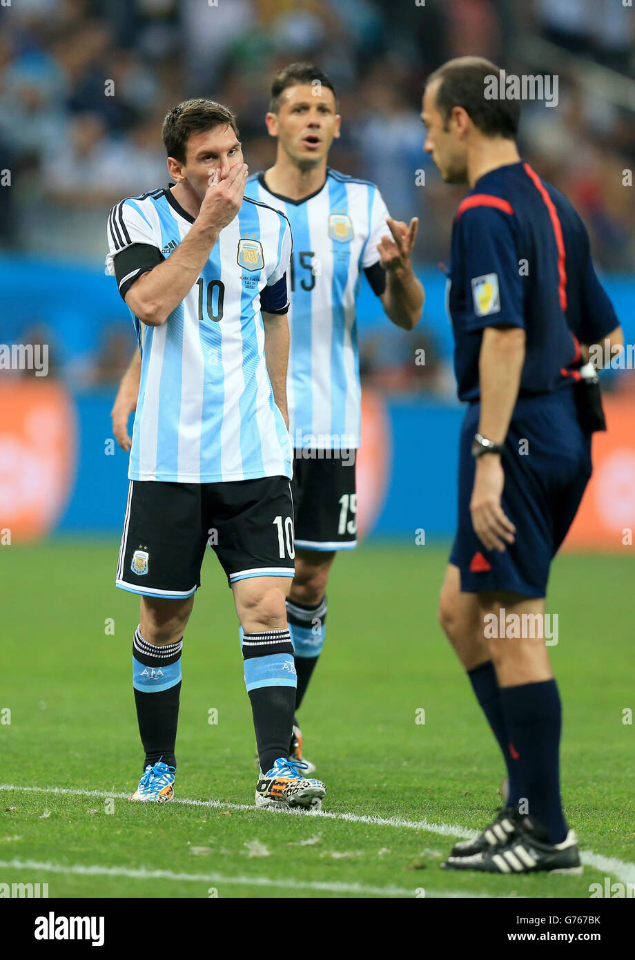 Messi vs netherlands pic showcasing a legendary football showdown