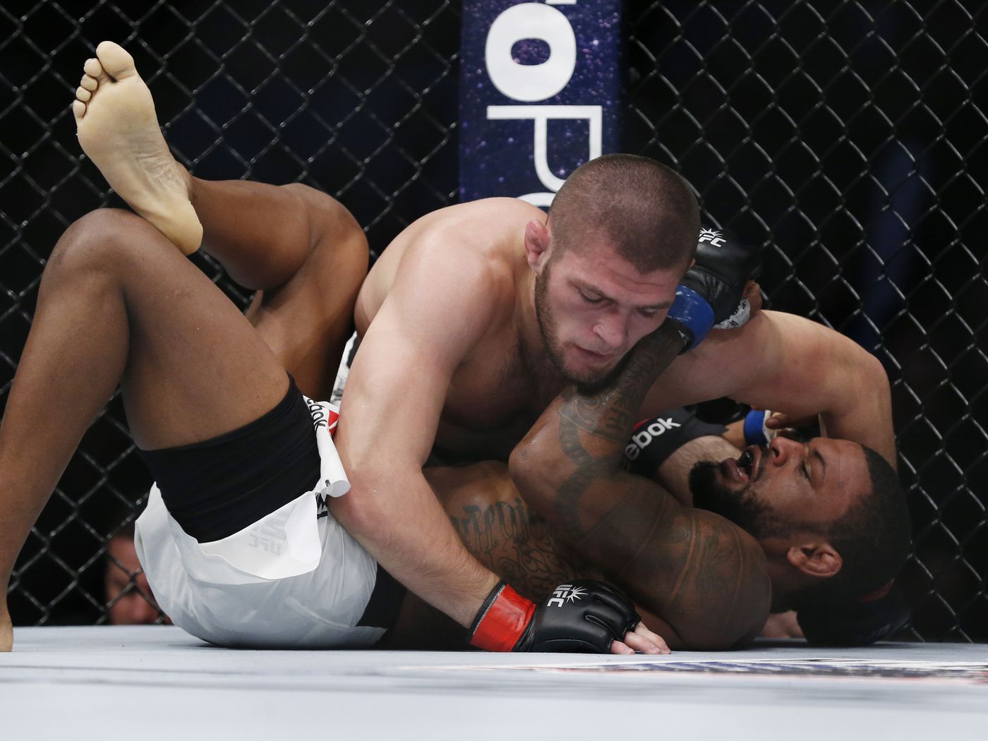 Timeless khabib vs michael johnson showdown that captivated fans everywhere