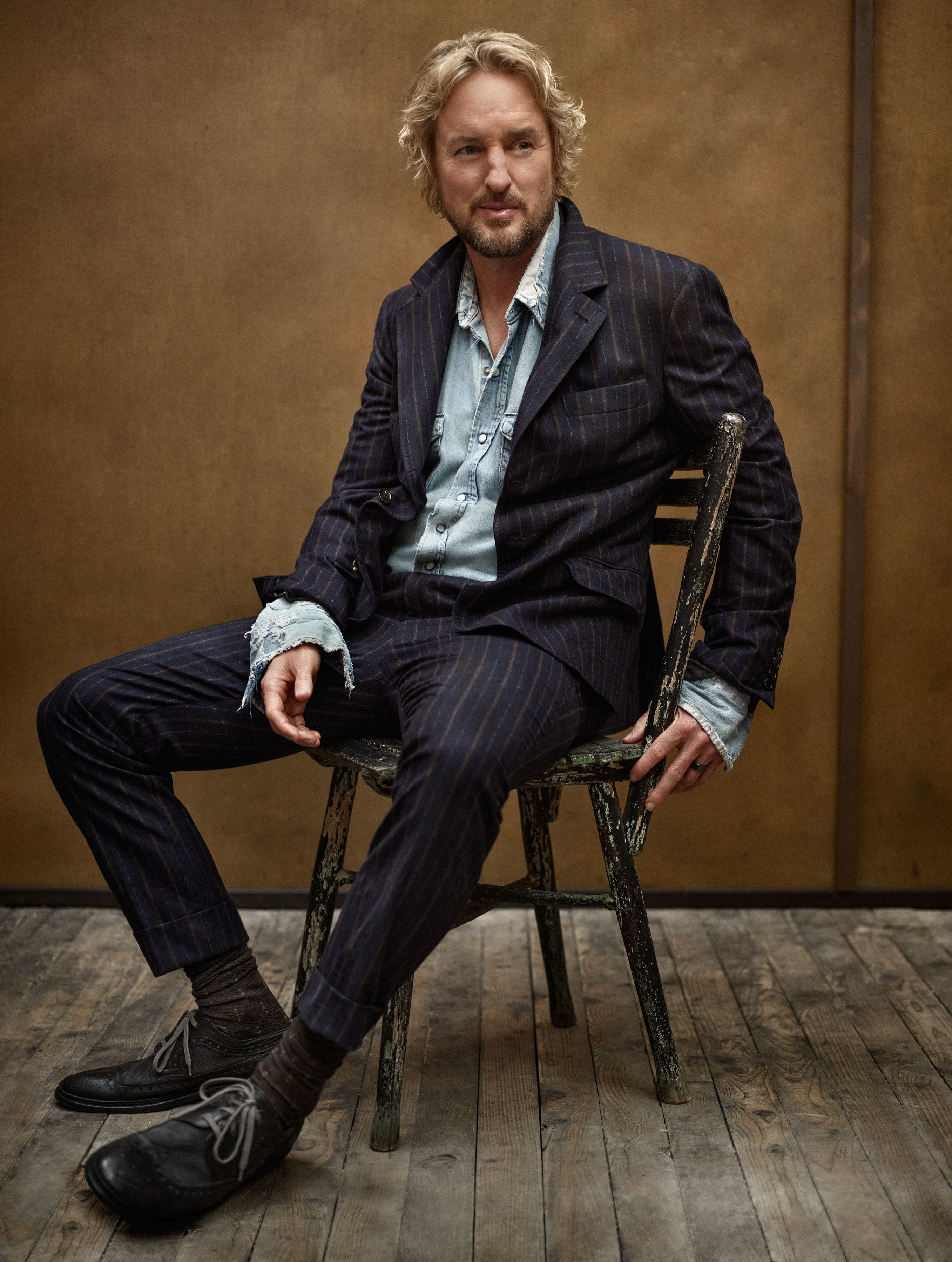 **explore stunning owen wilson photoshoot captures full of charisma**
