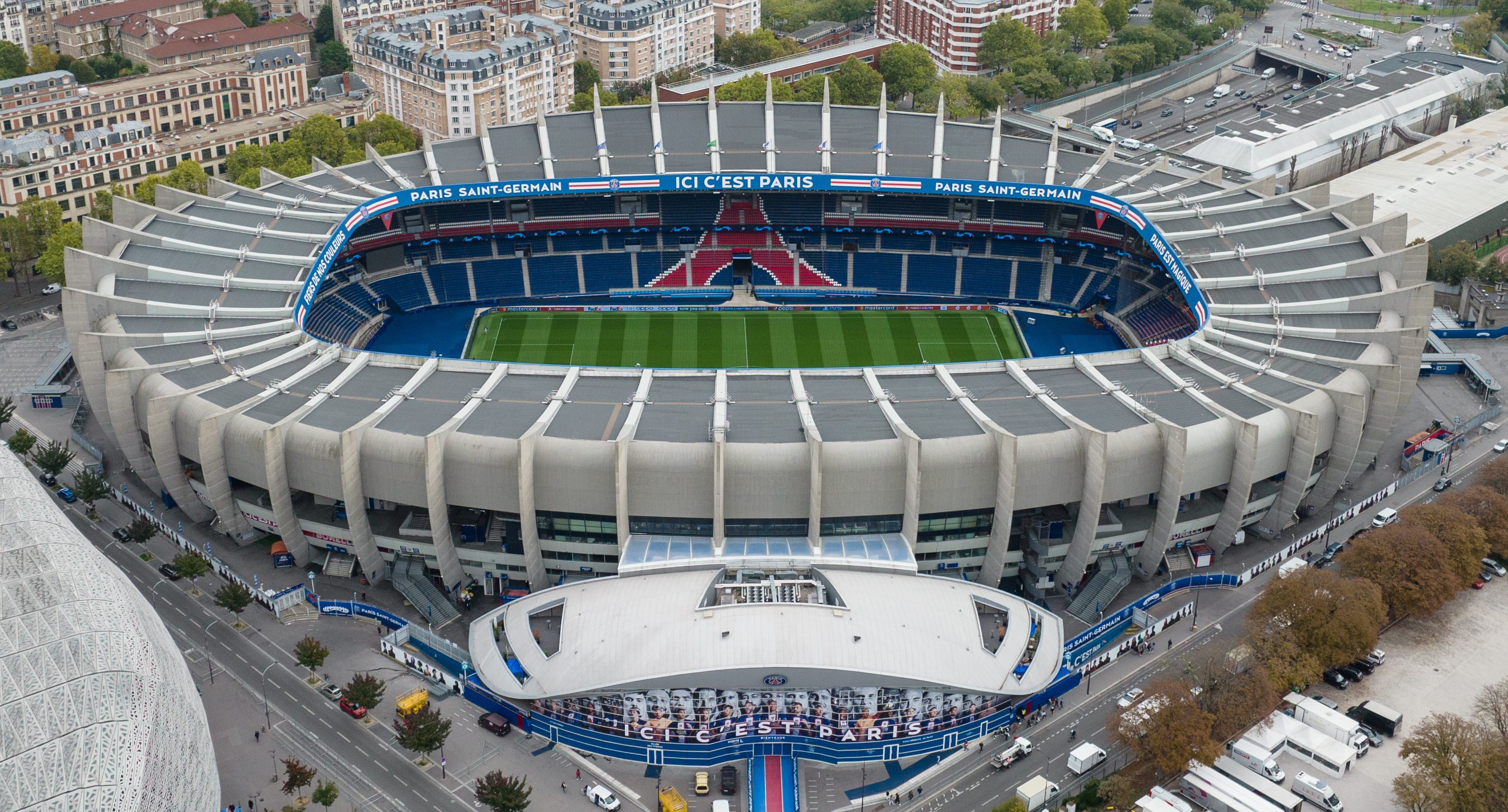 Parc des princes resilient spirit showcases unmatched sporting glory