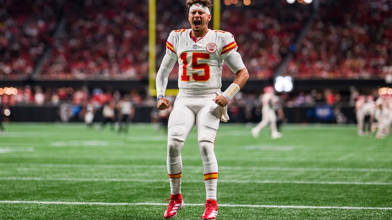 Classic patrick mahomes versus falcons matchup ignites football passion
