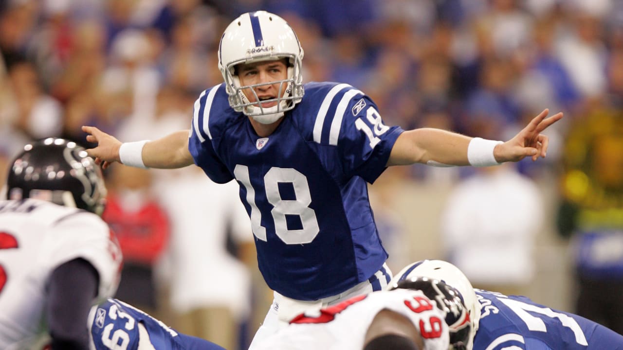 Relentless performance of peyton manning in 2004 sets a standard