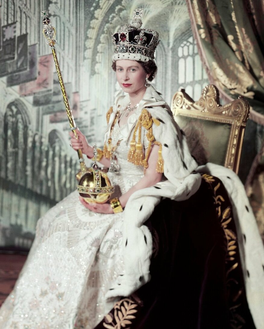 Coronation gown of elizabeth ii the ultimate royal fashion statement