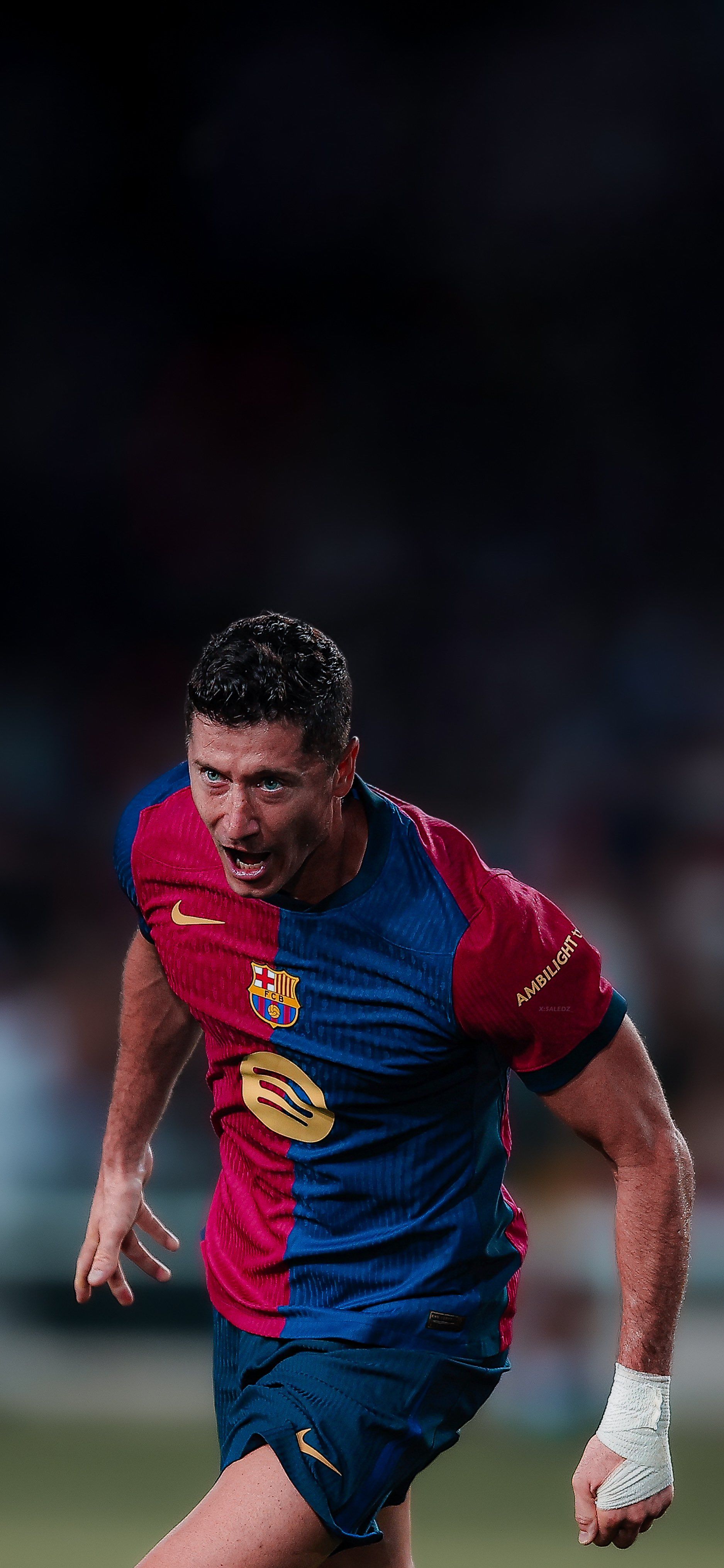 Robert lewandowski wallpaper barcelona to elevate your passion for football