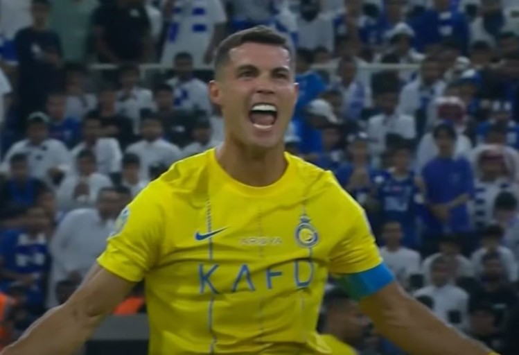Ronaldo lifting trophy shows his unstoppable spirit of victory