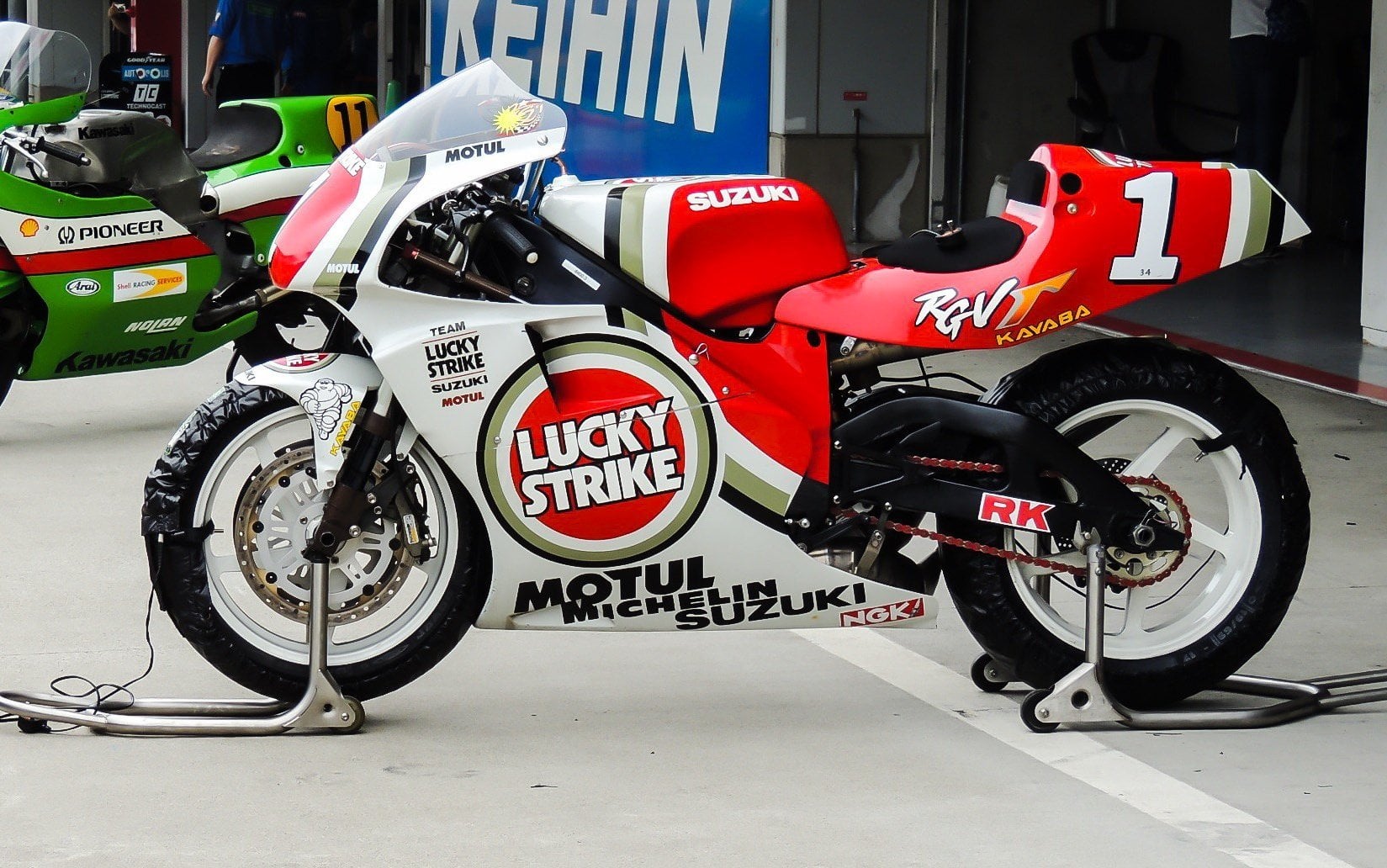High-performance lucky strike suzuki for unbeatable riding adventures
