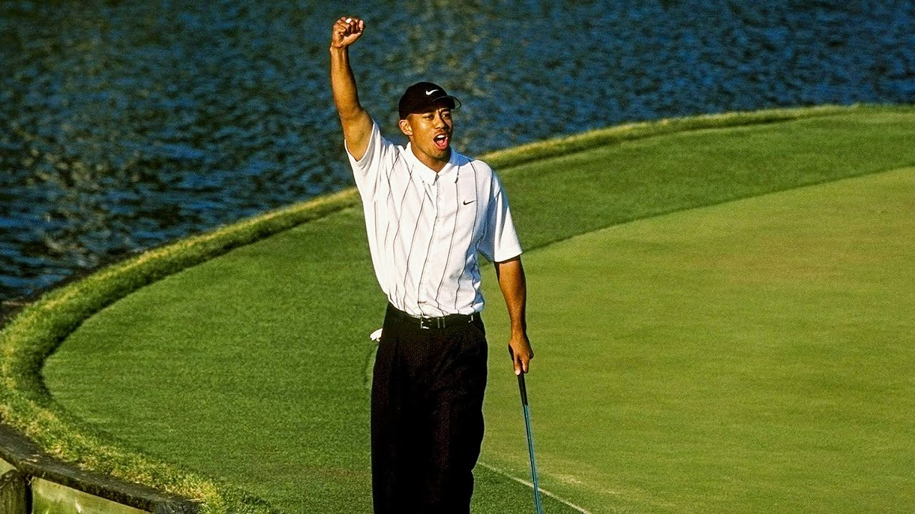 Tiger woods tpc sawgrass energizes golf fans with thrilling moments