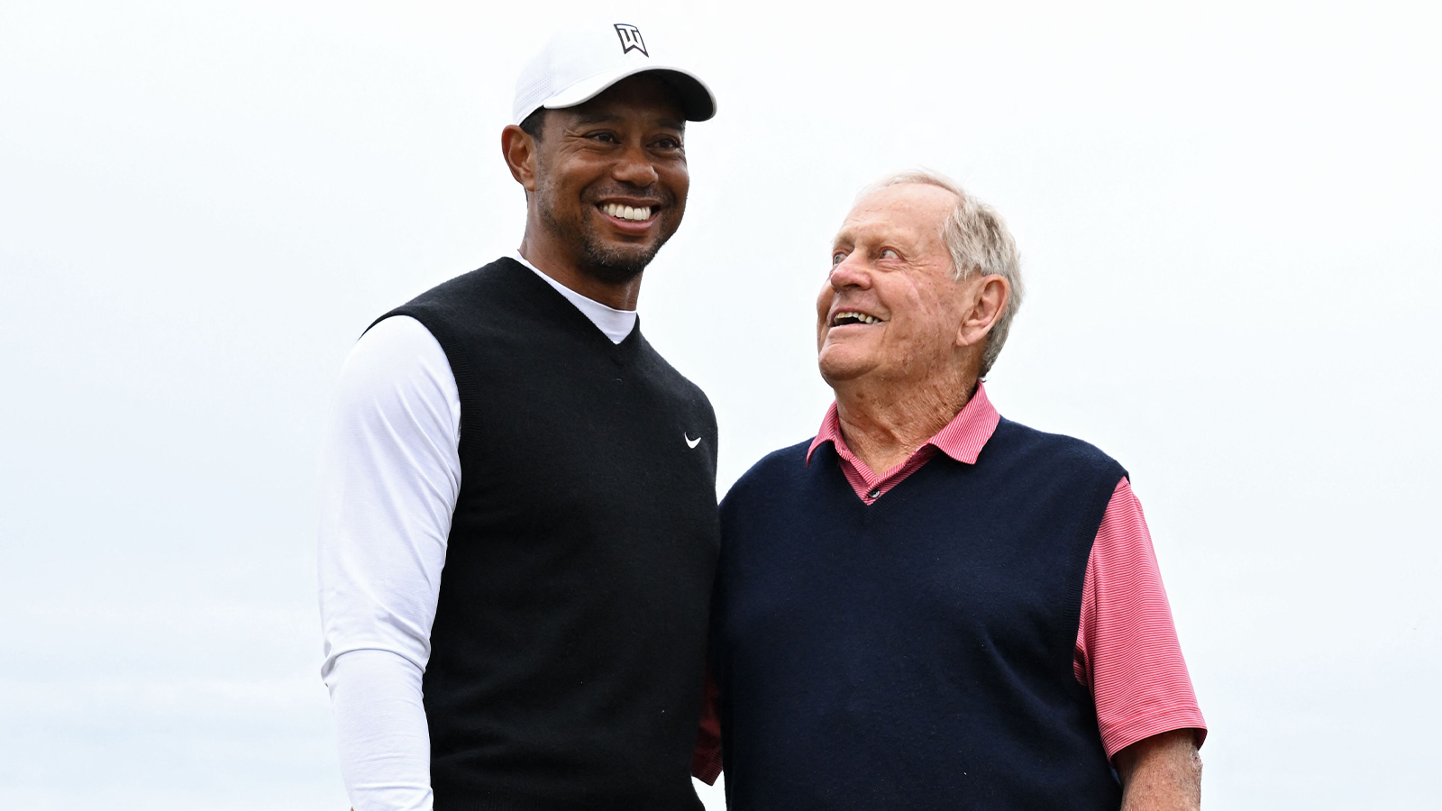 Tiger woods st andrews robust highlights from the legendary golfer