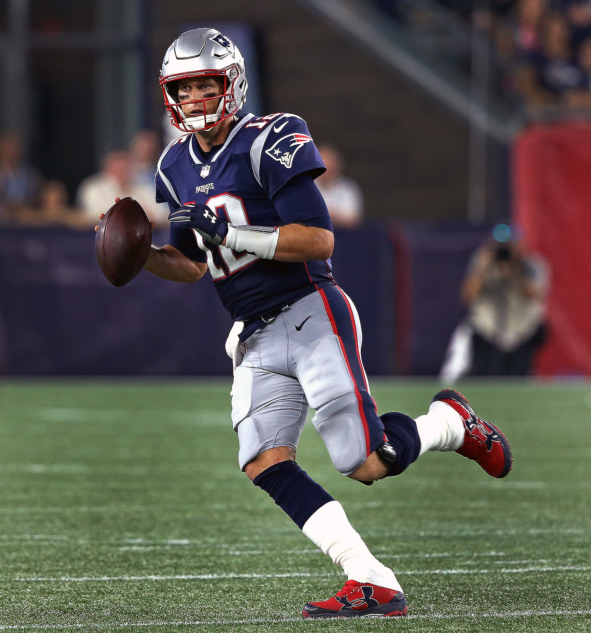 Tom brady in action showcasing innovative plays and thrilling moments