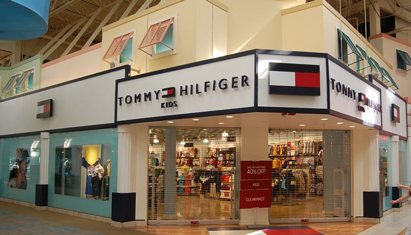 Trendy golf style highlights at tommy sawgrass for sports fans