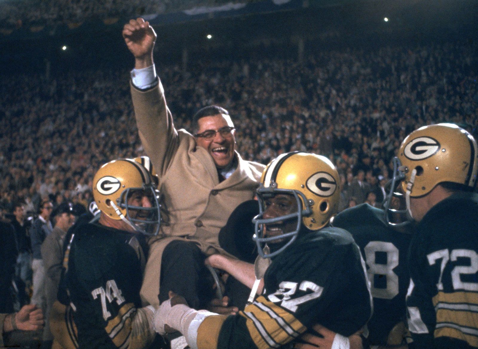 Game-changing pictures of vince lombardi showcasing legendary moments