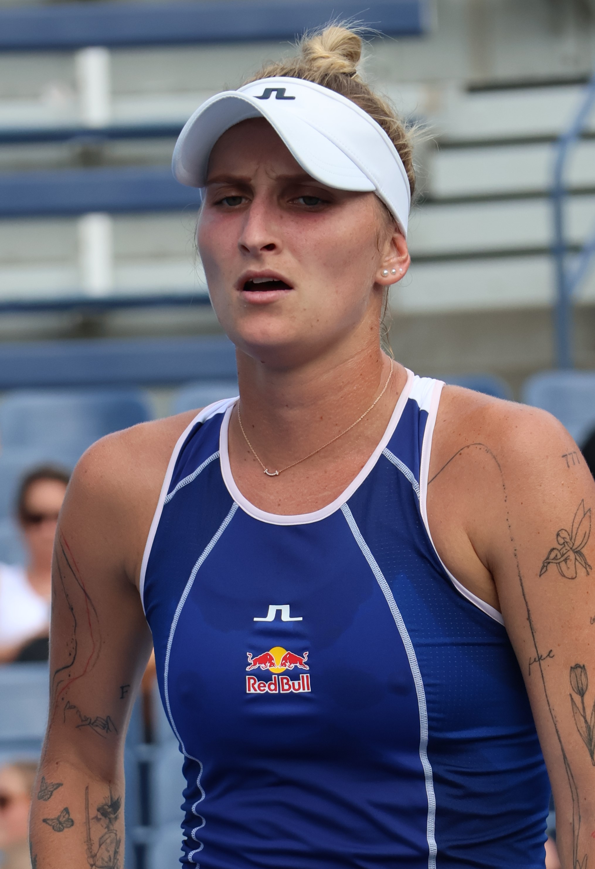 Dynamic marketa vondrousova images to elevate your sports collection
