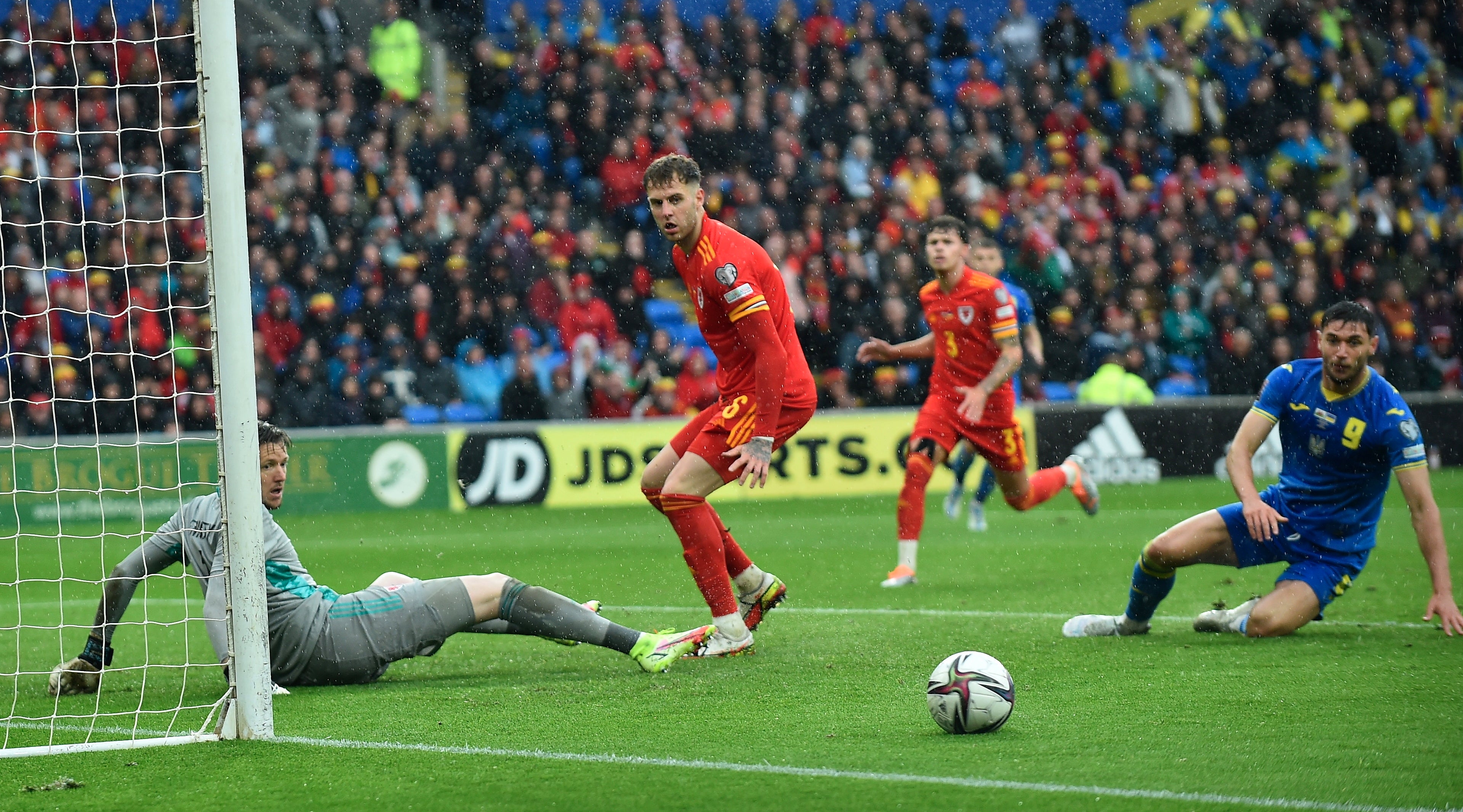 Legendary wales vs ukraine showdown ignites football passion and pride