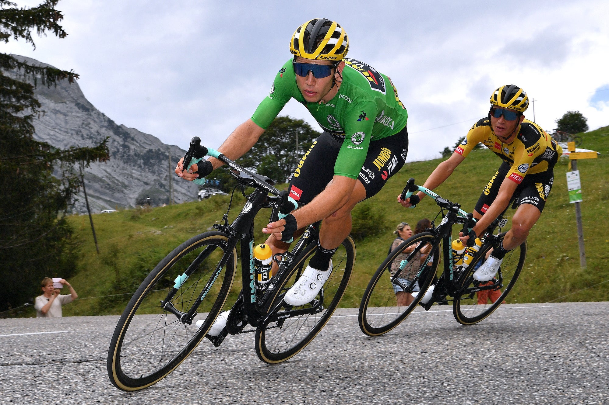 Record-breaking wout van aert showcases his dominance in the green jersey
